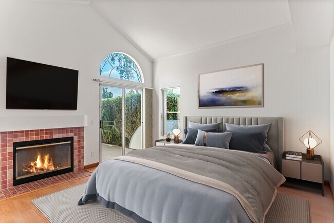 Building Photo - 1539 Mallorca Dr