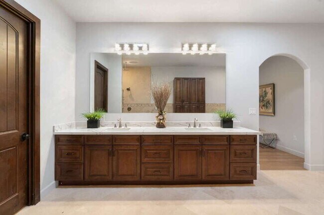 Building Photo - 36648 N 27th Ave