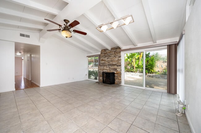 Building Photo - 14722 Candeda Pl