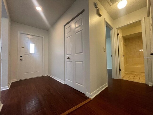 Building Photo - 18302 Aintree Ct