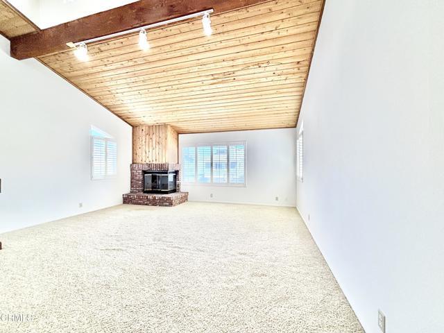 Building Photo - 272 Cahuenga Dr