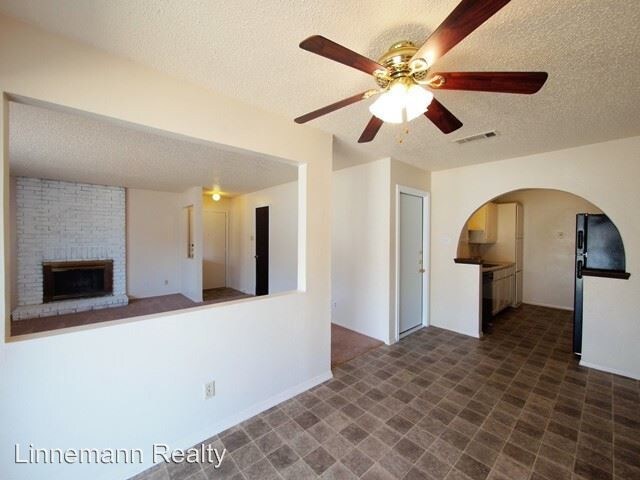 Building Photo - 3 br, 2 bath House - 2107 Creekwood Drive