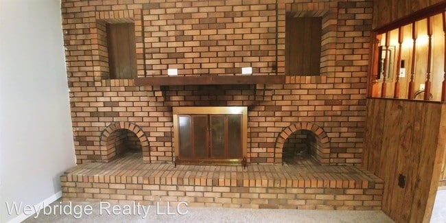 Building Photo - 3 br, 1 bath House - 2119 Sevenhills Drive