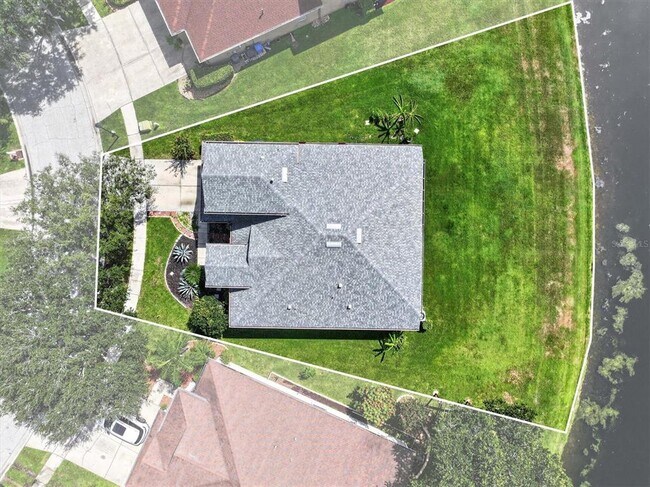 Building Photo - 10725 Banfield Dr