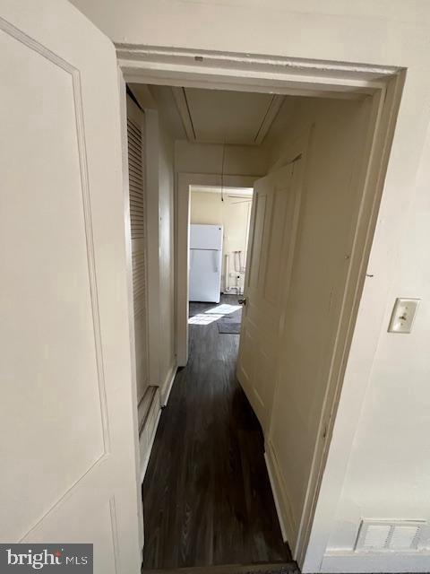 Building Photo - 215 N Railroad Ave