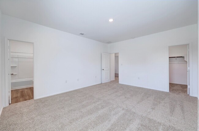 Building Photo - 14205 Heimhome Bnd