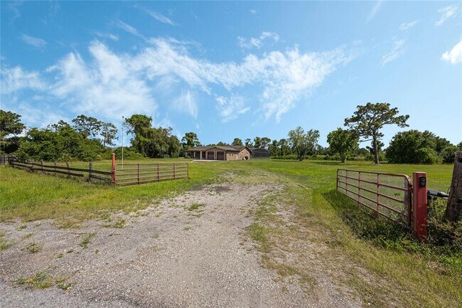 Building Photo - 5760 Leon Tyson Rd