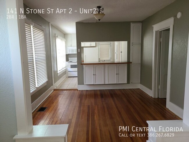 Building Photo - Historic Deland 2 Bedroom 1 Bath in a Grea...