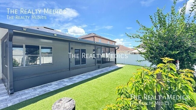 Building Photo - 1040 Elderberry Dr