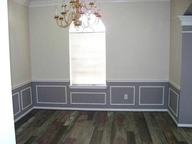 Building Photo - 20736 Fawnbrook Ct