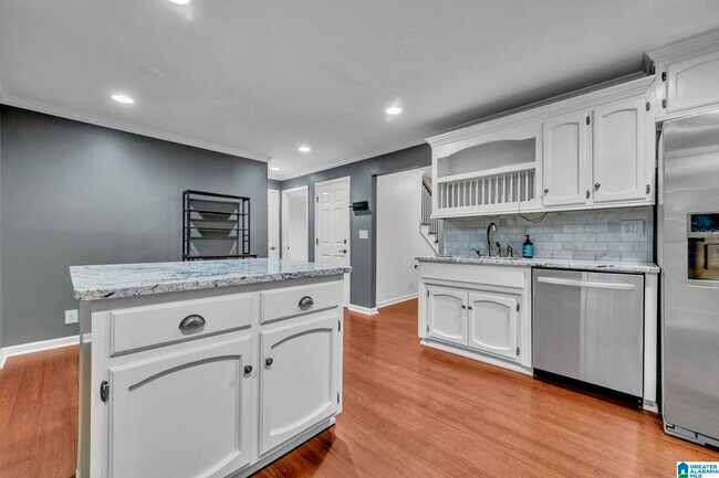 Building Photo - 5501 Heath Row Dr
