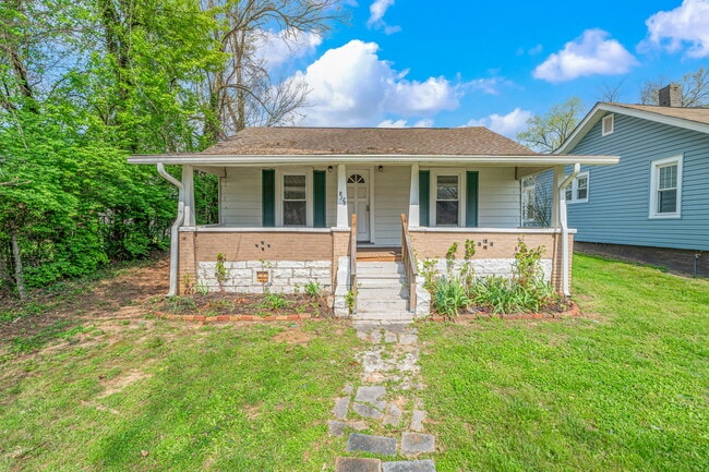 Building Photo - 2325 Cedar Ln