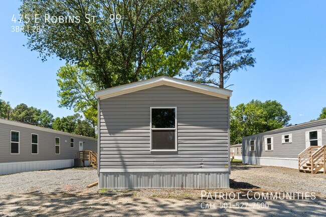 Building Photo - 475 E Robins St