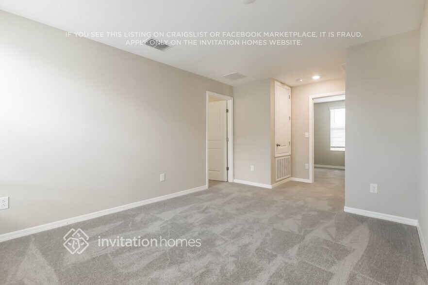 Building Photo - 2254 Treesdale Ave