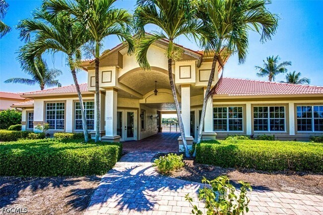 Building Photo - 11001 Sea Tropic Ln