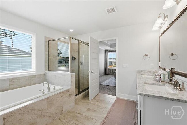 Building Photo - 188 Pitch Pt Trl
