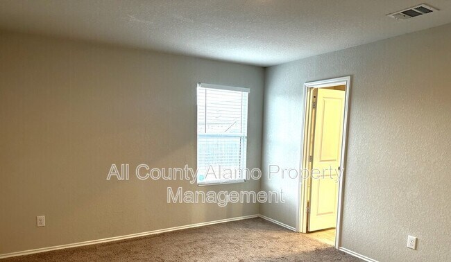 Building Photo - 10790 Giacconi Dr