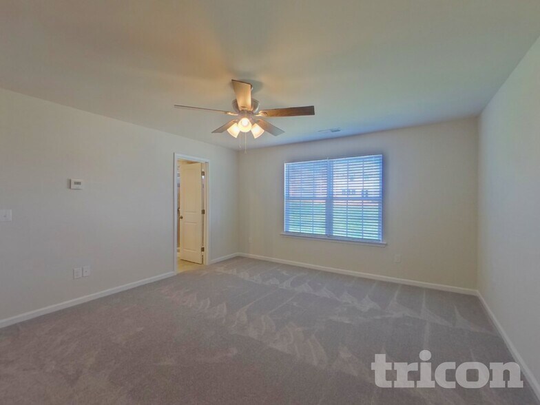 Building Photo - 5810 Oak Br Cir