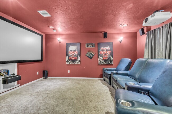 Building Photo - 8602 Briar Oaks Ln