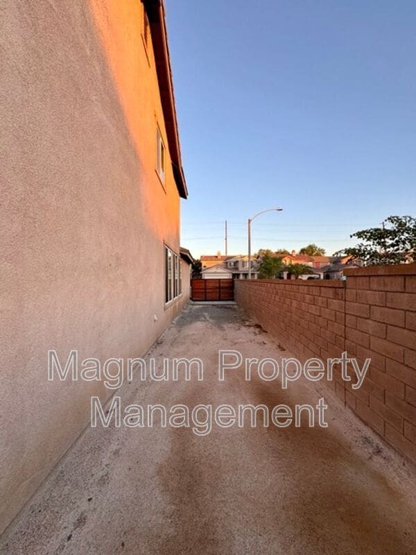 Building Photo - 36953 Ascella Ln