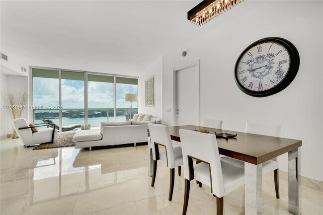 Building Photo - 450 Alton Rd