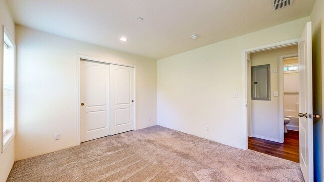 Building Photo - 5326 Briggs Ranch Rd