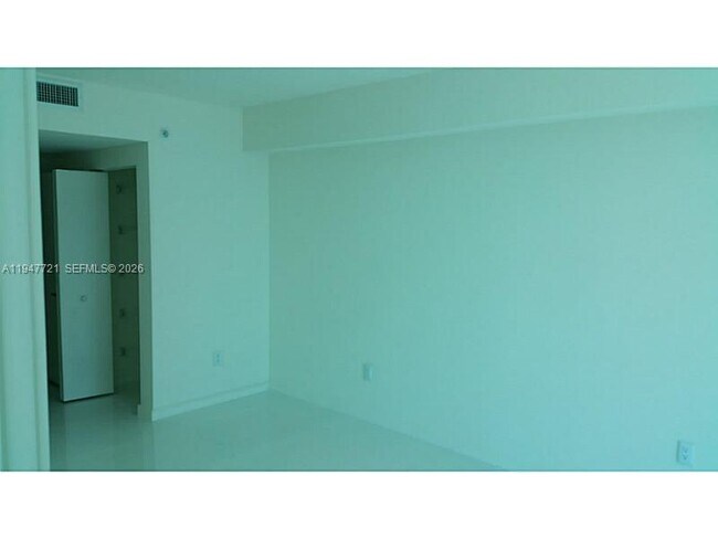 Building Photo - 1100 S Miami Ave