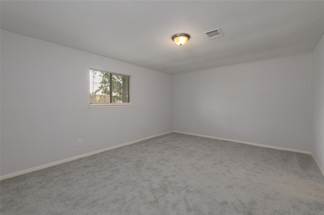 Building Photo - 5519 Fallengate Dr