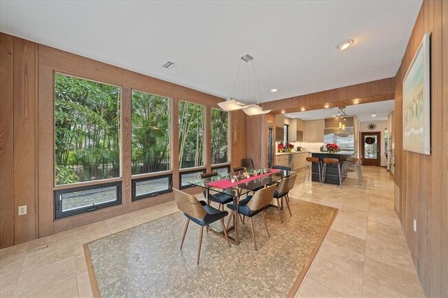 Building Photo - 3348 Old Oak Dr