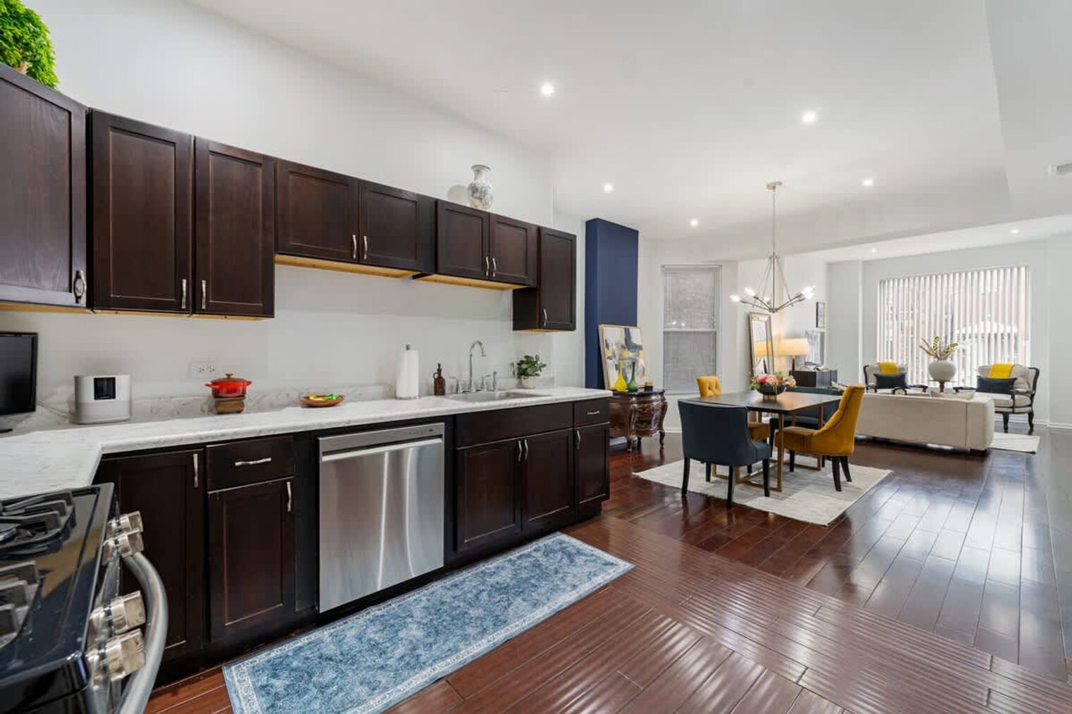 Building Photo - 2851 W Wilcox St