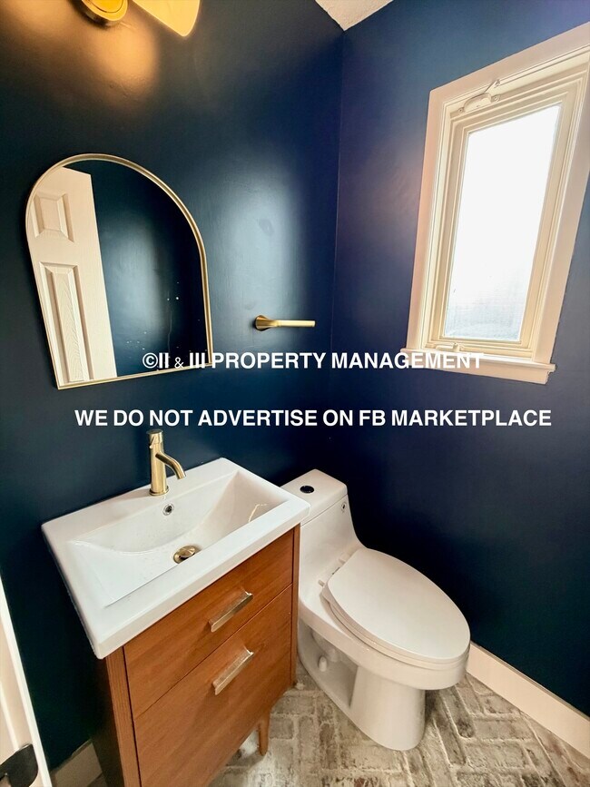 Building Photo - 9730 State Line Rd