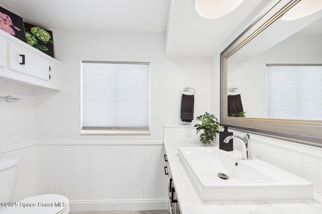 Building Photo - 778 Nassau Rd