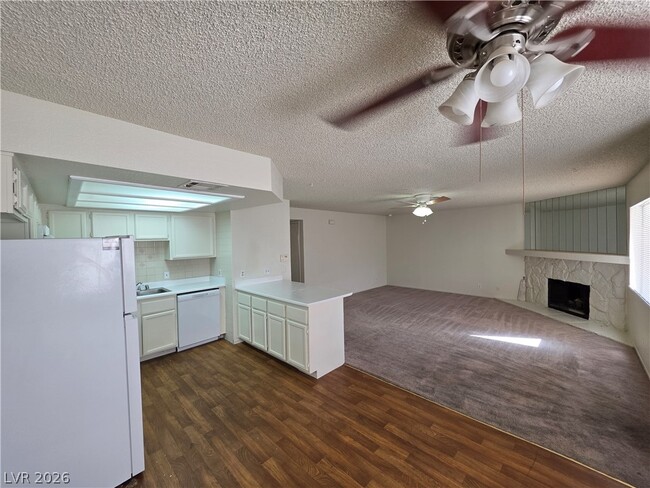 Building Photo - 1104 Pinto Rock Ln