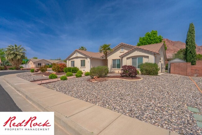 Building Photo - 3 Bed 2 Bath Home in Ivins with Views of Red Mountain