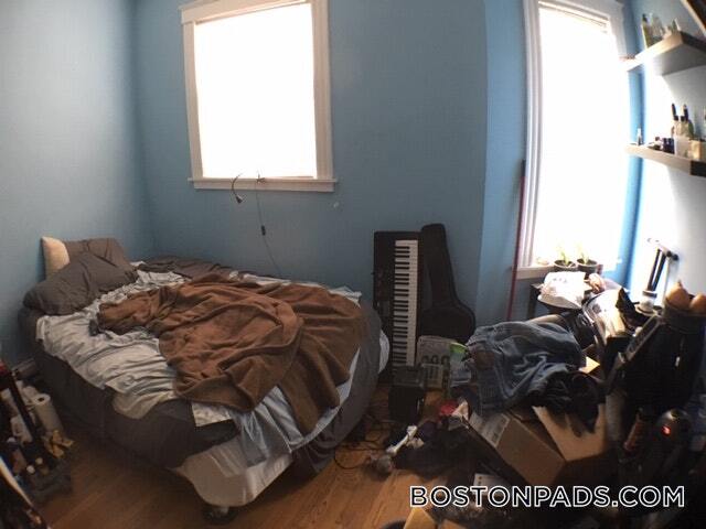 Building Photo - 74 Aldie St