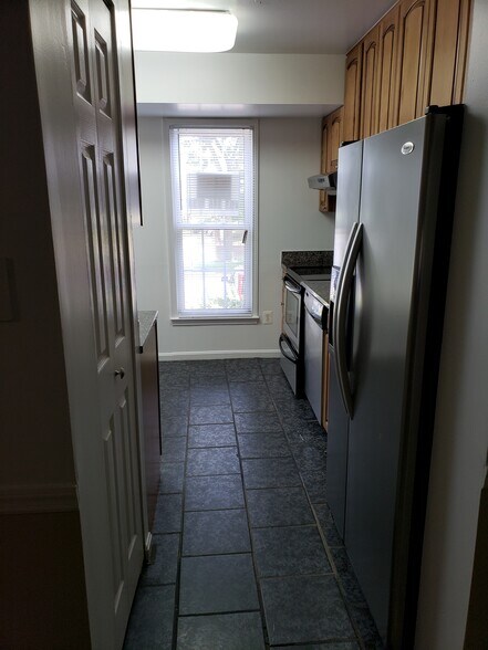 Building Photo - 9164 Broken Oak Pl