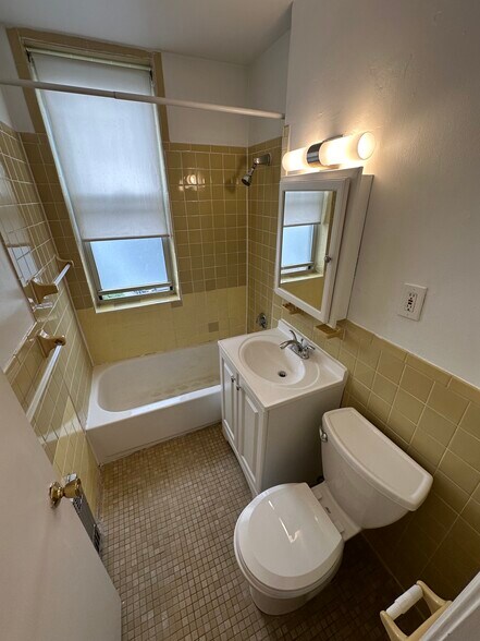 Building Photo - 20 Colborne Rd