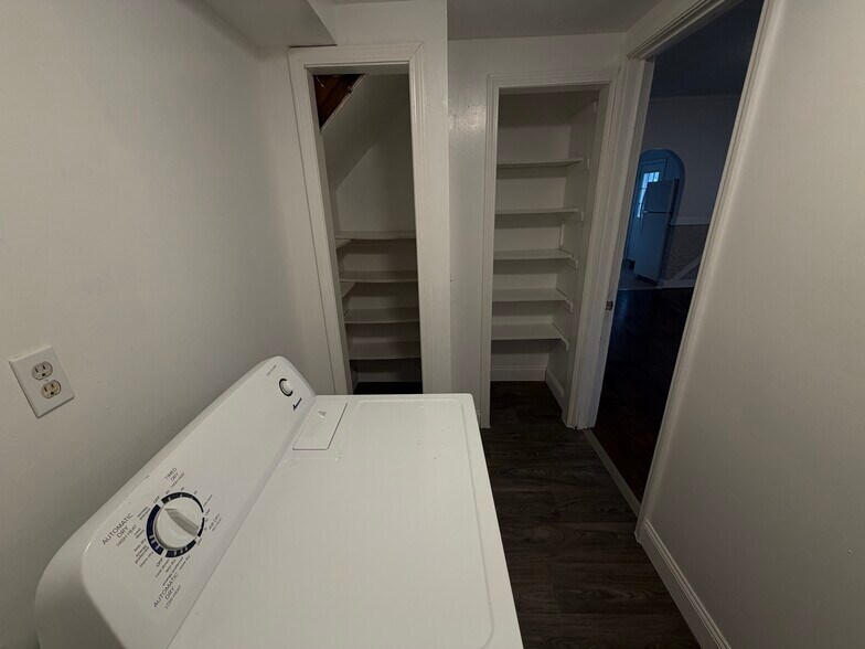 Building Photo - 237 Tremont St