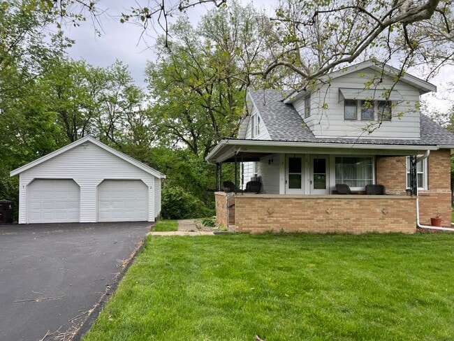Primary Photo - Fully Furnished 1 Bedroom, 1 Bathroom Dupl...