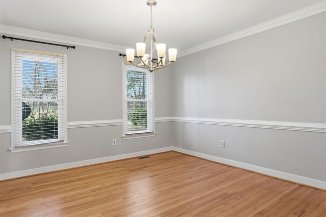 Building Photo - LOVELY 4 BEDROOM HOME IN MONACAN HILLS