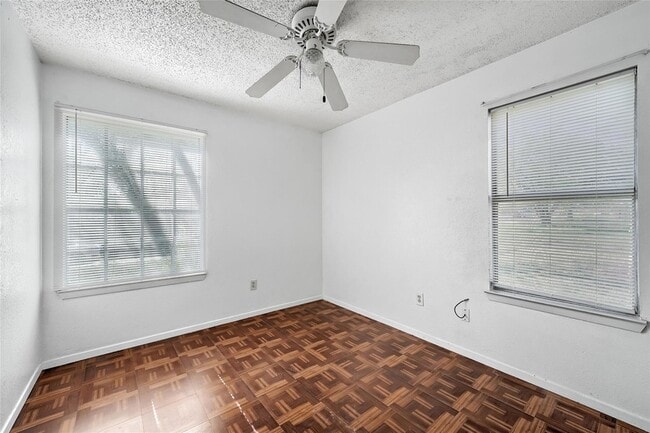 Building Photo - 7214 Salt Springs Dr