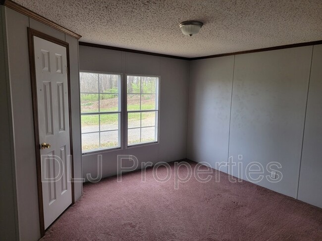 Building Photo - 2149 McCleary Rd