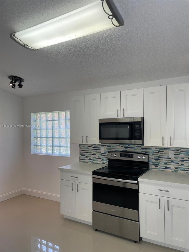 Building Photo - 4136 Sapphire Terrace