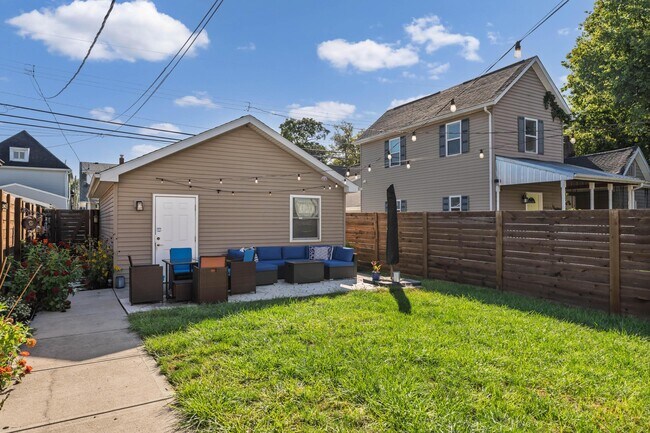 Building Photo - 38 Hawkes Ave