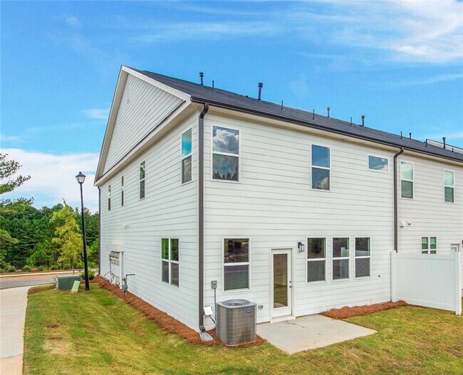 Building Photo - 410 Pt Pl Dr