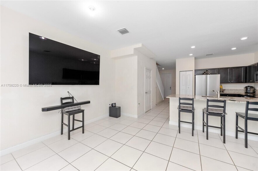 Building Photo - 9275 W 34th Ct
