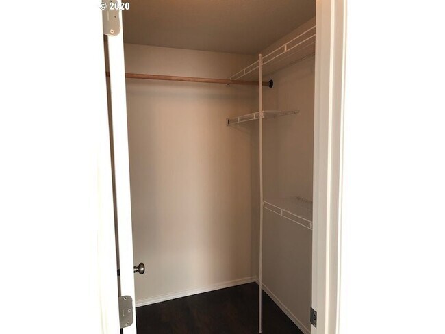 1-1b1b - 16049 SE Caruthers St
