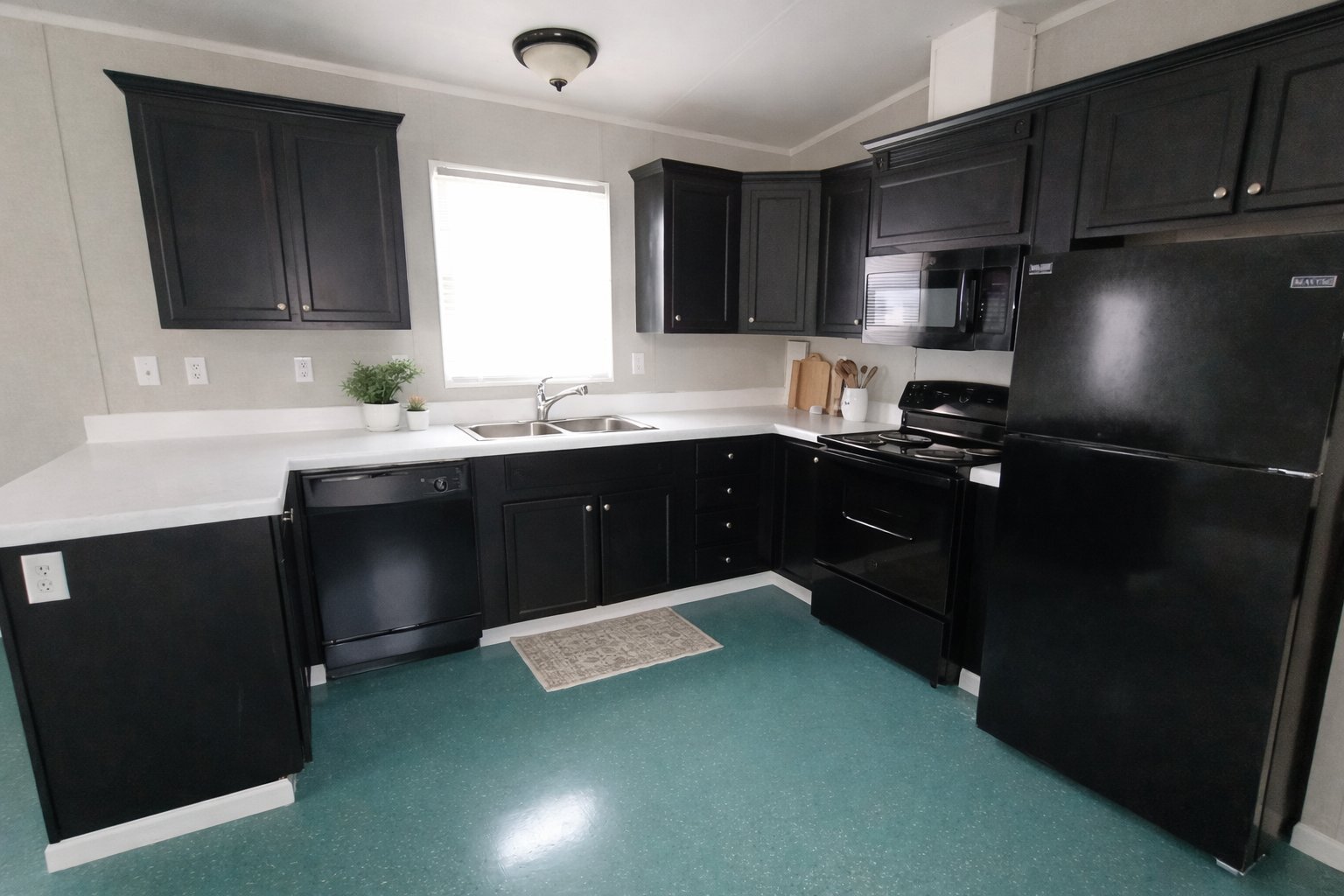 Building Photo - 9 Deerwood Park