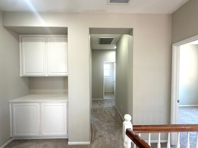 Building Photo - Beautiful Winchester 4-Bedroom  Home!