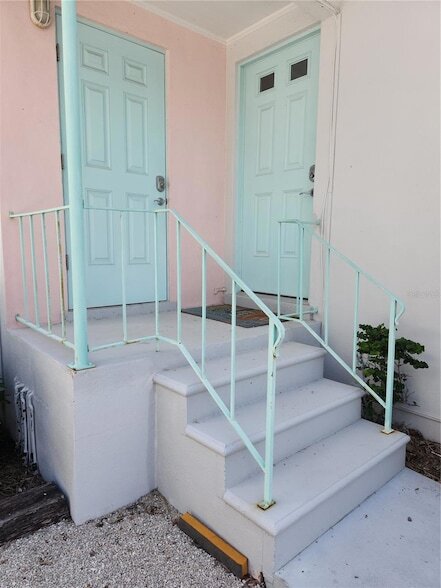 Building Photo - 565 Golden Gate Point